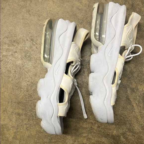 NIKE Air Max Coco Sandals White size 9 - Picture 3 of 5
